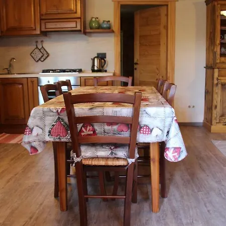 Apartament Casa Villair - Vieille Maison La Salle